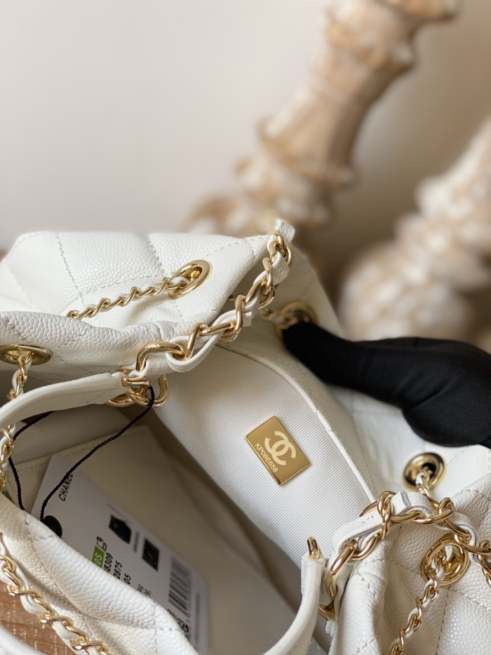 Handbag  Chanel 8309  size 20 cm