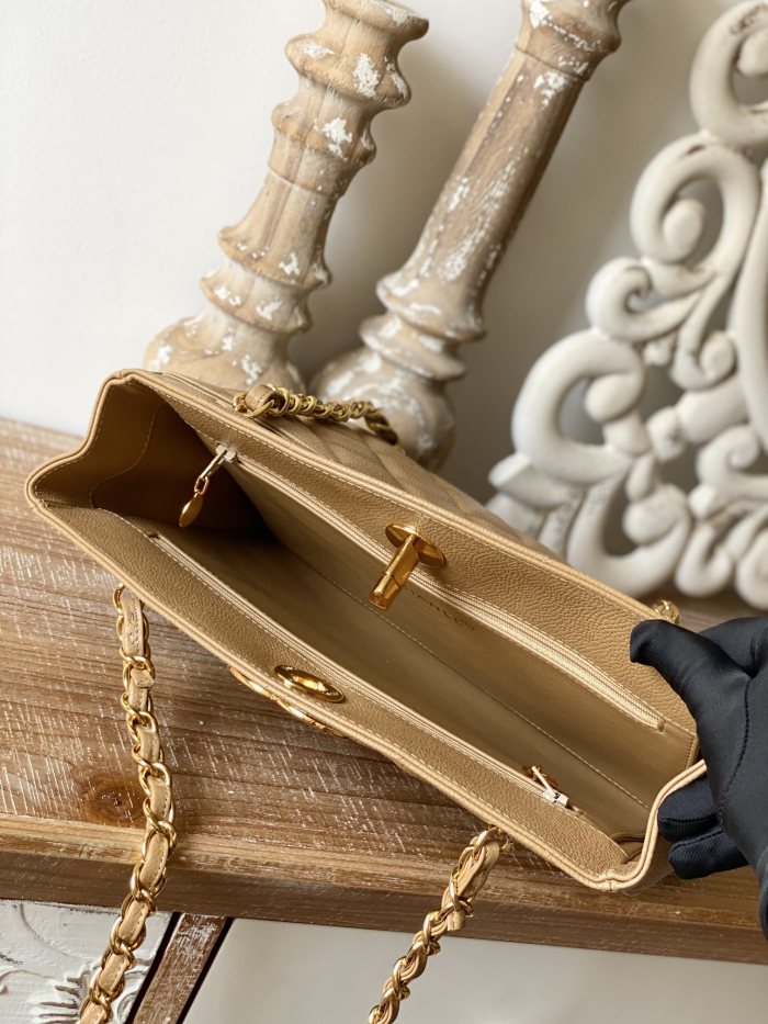  Handbag  Chanel  A98  size  28*9 *23 cm