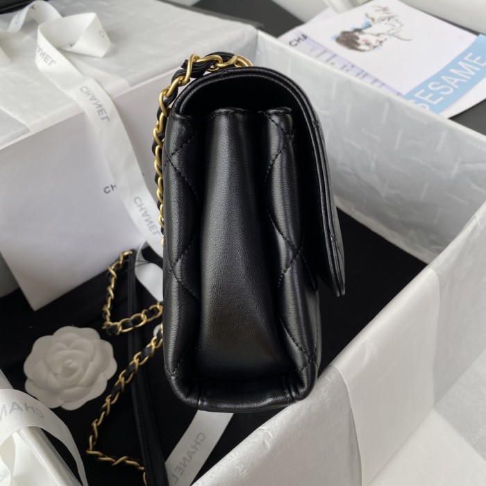 Handbag  Chanel  AS3241  size 23*15*7 𝗰𝗺