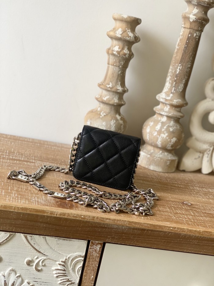  Handbag  Chanel  81198  8.5×9.7×6 cm