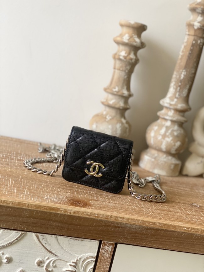  Handbag  Chanel  81198  8.5×9.7×6 cm