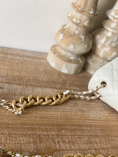  Handbag   Chanel  As3110  size  25*16*6.5 cm