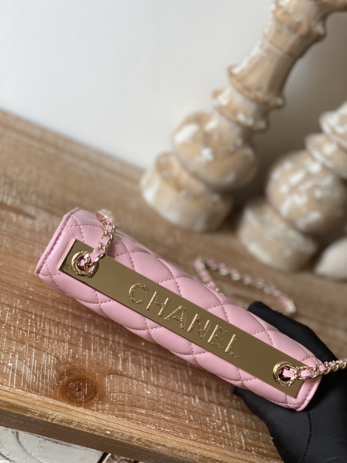 Handbag  Chanel 88632  size  19 cm