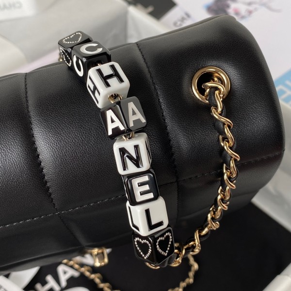  Handbag   Chanel  AS3331  size  19*16.*7.5 cm