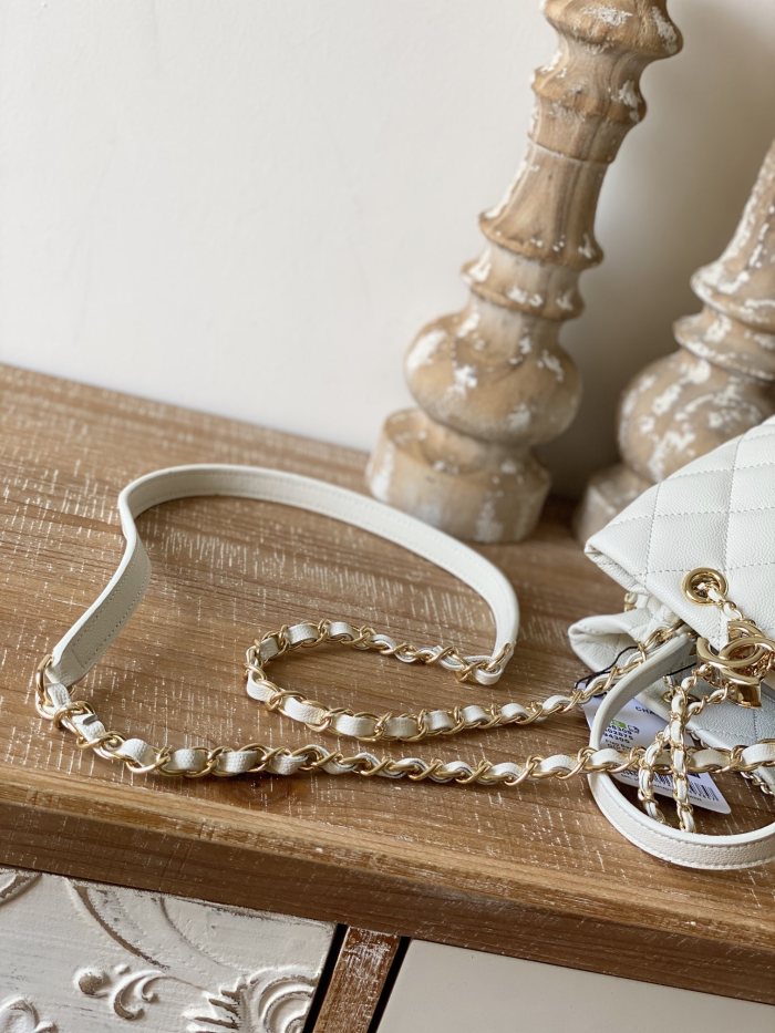 Handbag  Chanel 8309  size 20 cm