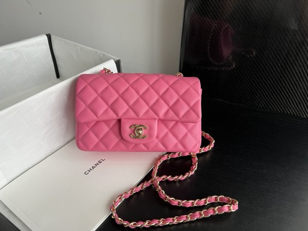  Handbag Chanel  size  20 cm
