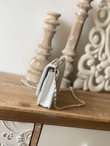 Handbag  Chanel 88632  size  19 cm