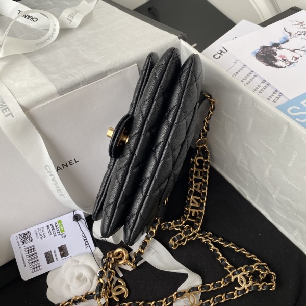 Handbag   Chanel  AS3225  size  12*17.5*2.5 cm