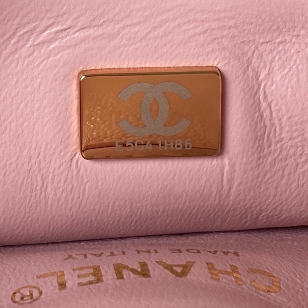 Handbag   Chanel  AS3225  size  12*17.5*2.5 cm