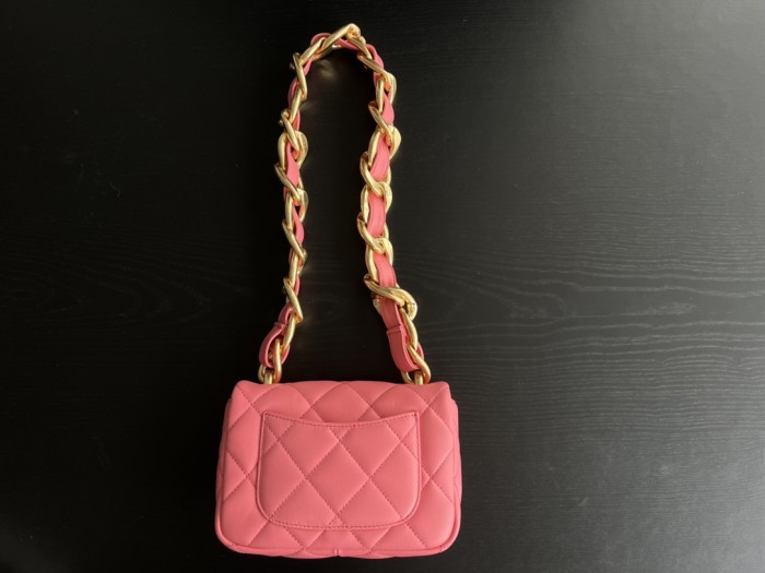  Handbag   Chanel  size  17 cm