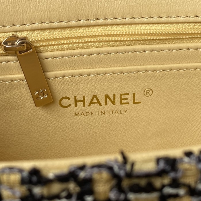 Handbag   Chanel   size  20 cm