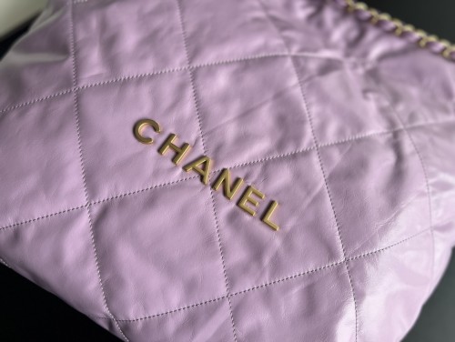 Handbag  Chanel   size   39cmx42cmx8 cm