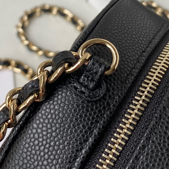  Handbag   Chanel AP2736  size  12*12.*4.5 cm