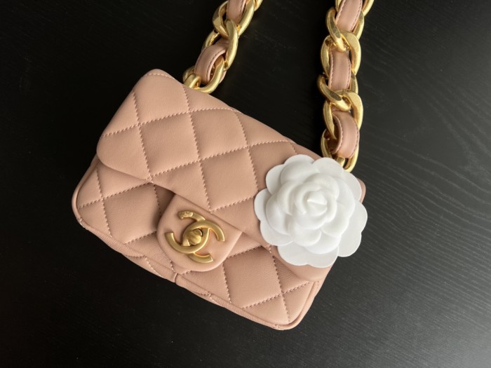  Handbag   Chanel  size  17 cm