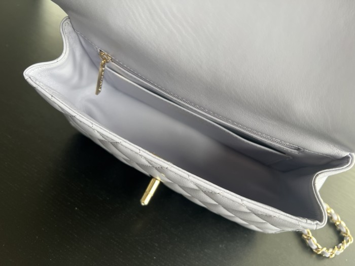  Handbag   Chanel  AS2431 size 20cmx13cmx9 cm