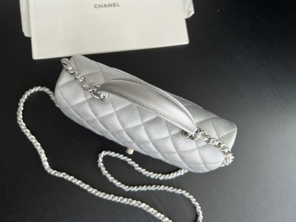  Handbag   Chanel AS2431  size  20cmx13cmx9 cm