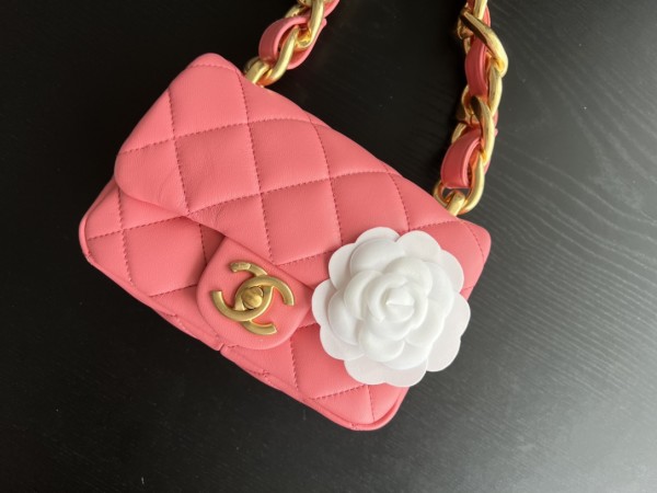  Handbag   Chanel  size  17 cm