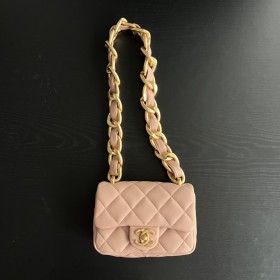  Handbag   Chanel  size  17 cm