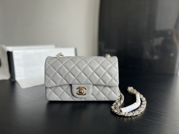  Handbag  Chanel  1116  size  20 cm 