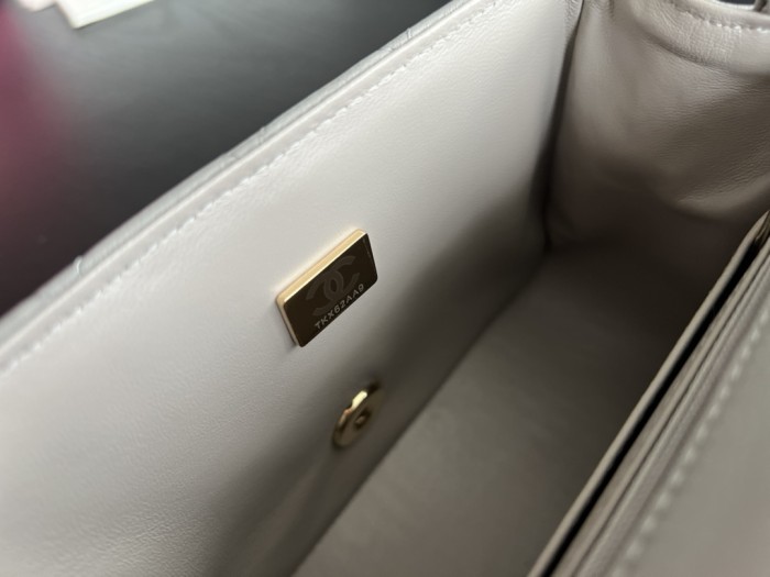 Handbag Chanel 1115  size  17 cm