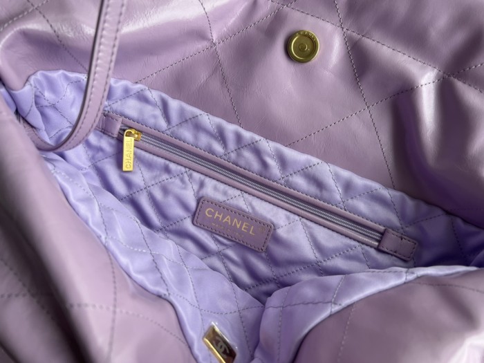  Handbag   Chanel   size  39cmx42cmx8 cm