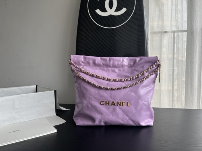  Handbag   Chanel   size  39cmx42cmx8 cm