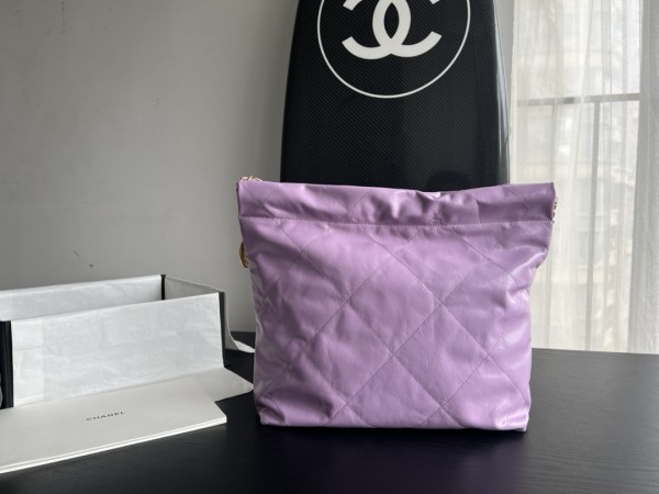  Handbag   Chanel   size  39cmx42cmx8 cm