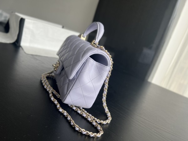  Handbag   Chanel  AS2431 size 20cmx13cmx9 cm