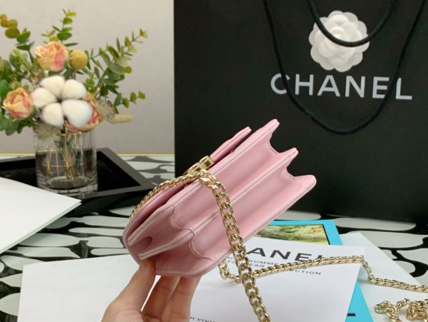  Handbag  Chanel  99164  size  13*9.5*6* cm