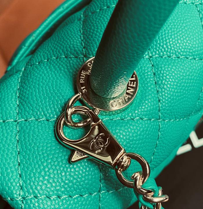  Handbag  Chanel 92990 size  24*14*10 𝑐𝑚 