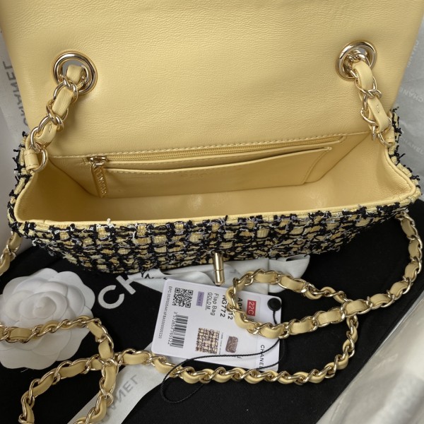 Handbag   Chanel   size  20 cm