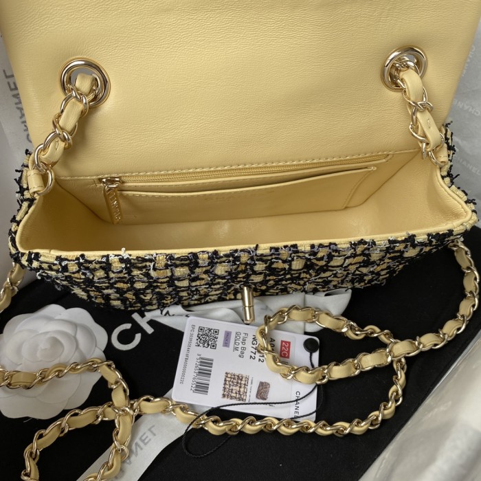 Handbag   Chanel   size  20 cm