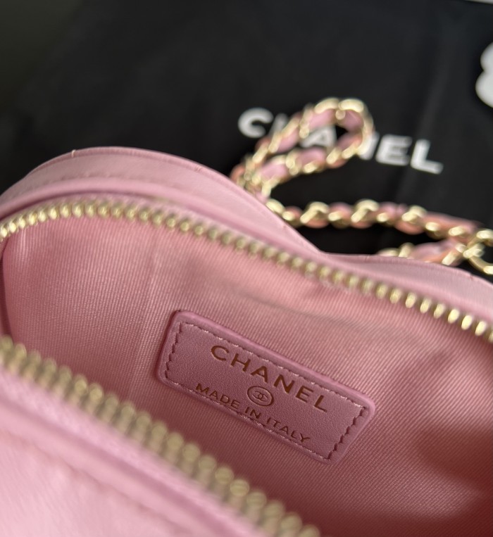 Handbag   Chanel  size  11 cm
