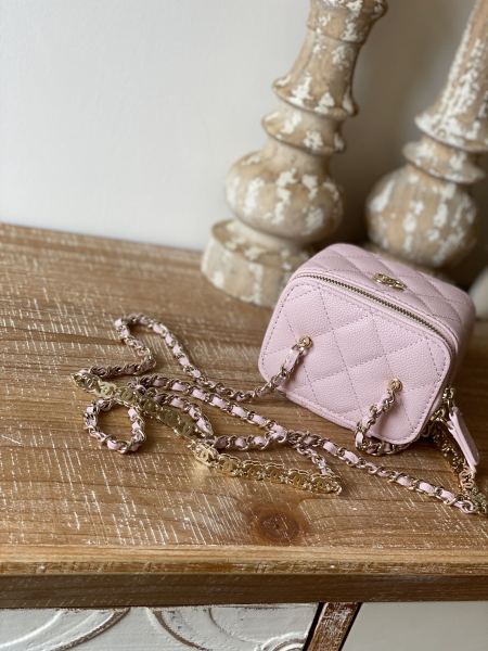 Handbag  Chanel  81186  size  10.5-8.5-7 cm