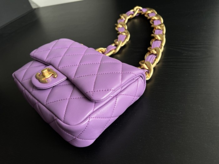 Handbag  Chanel  size  20 cm