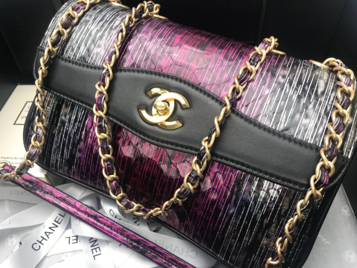  Handbag  Chanel  size  24.5cm*15.5cm*8.5 cm