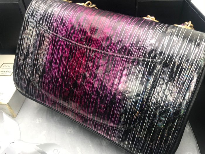  Handbag  Chanel  size  24.5cm*15.5cm*8.5 cm