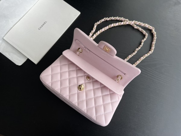 Handbag   Chanel  size  23 cm