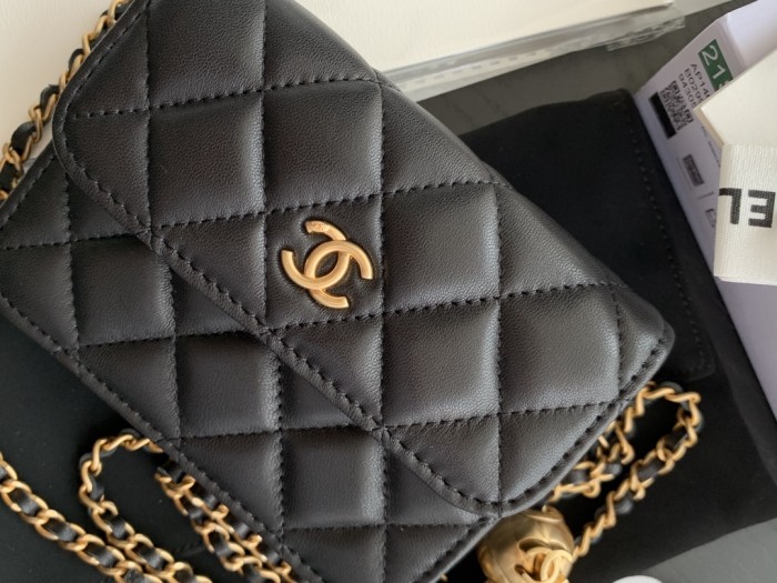 Handbag   Chanel 1465  size  12cmx9 cm