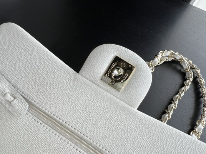  Handbag  Chanel  size  23 cm