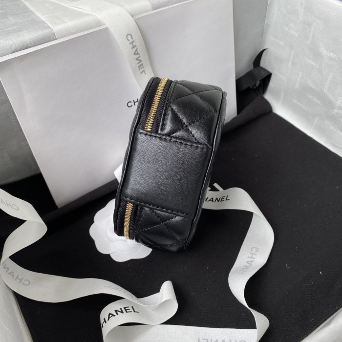  Handbag  Chanel  AP2731  size  9.5*13x5.5 cm