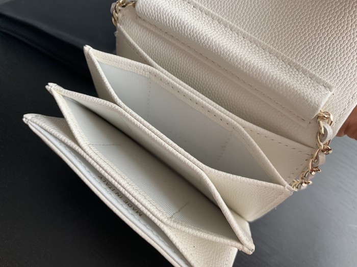 Handbag  Chanel 2444 size 10cmx8cmx1.5 cm