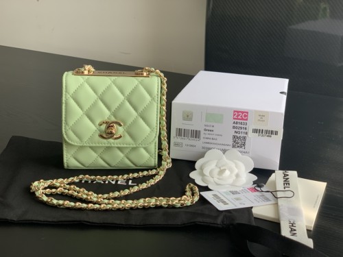 Handbag   Chanel  A81633  size  11cmx11cmx5 cm