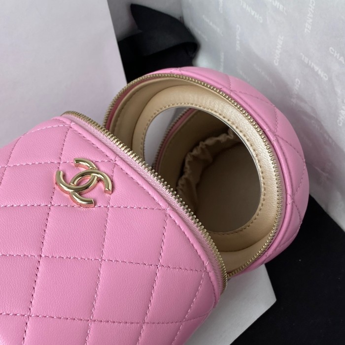 Handbag   Chanel  AP2730  size  13.5*13.5x11.5 cm
