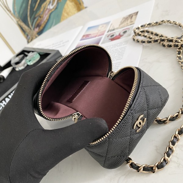  Handbag   Chanel  AP2084  size  18*10.5*5 cm