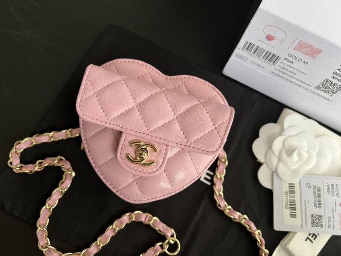 Handbag   Chanel  size  11 cm