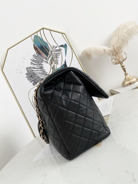  Handbag  Chanel  size  94305  size  46*14*26 cm