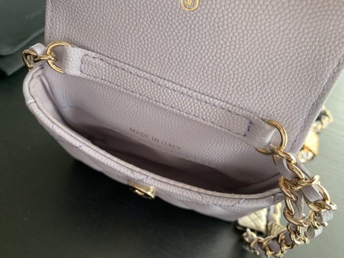  Handbag  Chanel  2444  size 10cmx7.5cmx2 cm 