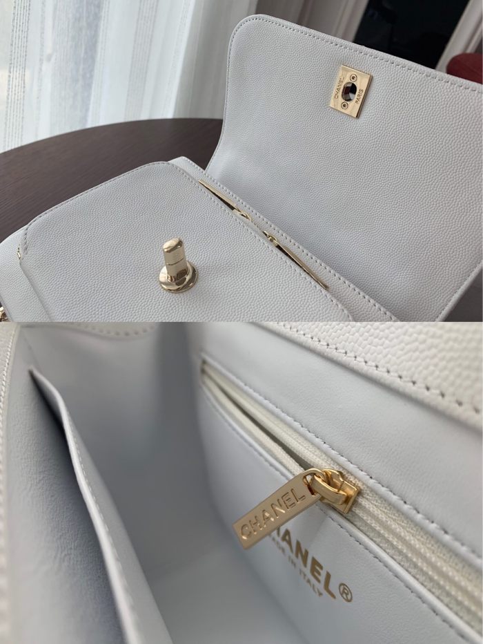  Handbag  Chanel  A93067 size  20 cm