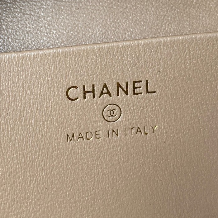  Handbag  Chanel AP2731  size 9.5*13x5.5 cm